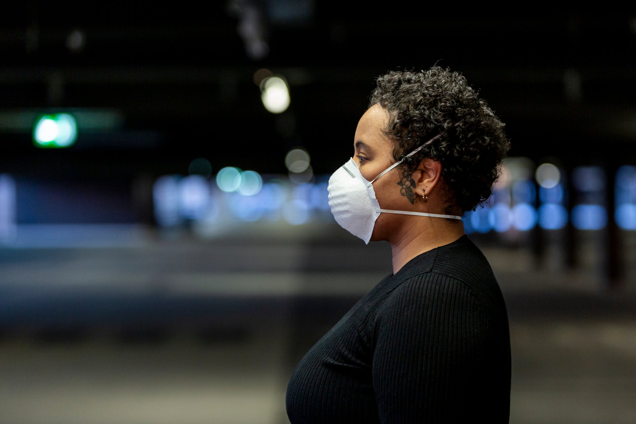 African American woman wearing a covid mask