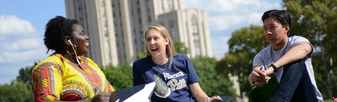 Students studying outside the Cathedral of Learning