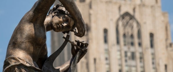 Cathedral of Learning with fountain